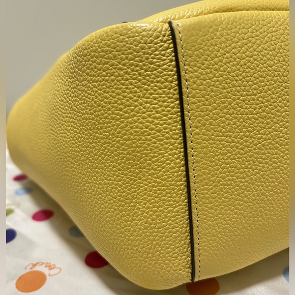 COACH Hadley Pebble Leather Turnlock Tote in Yellow - Picture 9 of 12